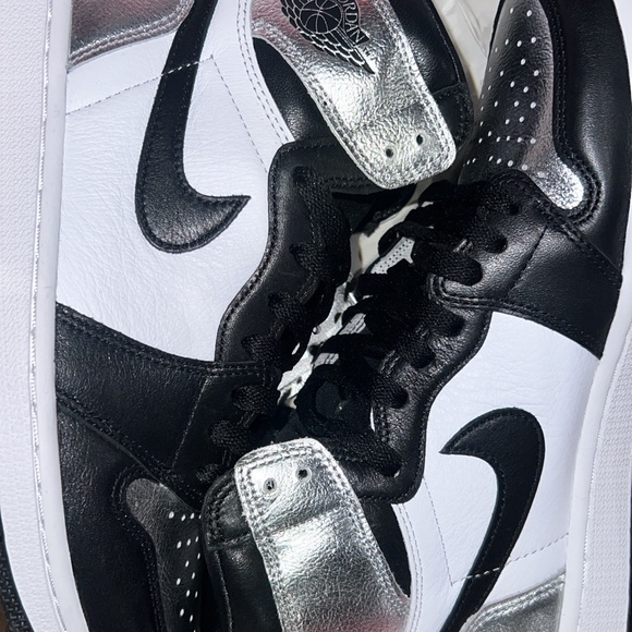 Jordan 1 high - Picture 2 of 2